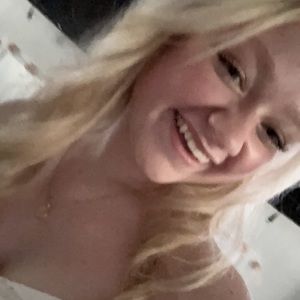 Meet your Posher, Leah